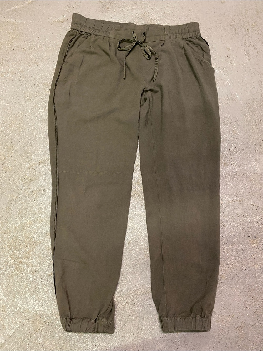 Talula Olive Drawstring Jogger Pants